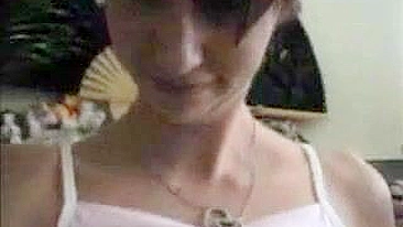 Morena Se Masturbando com Dedos até Gozar Gostoso