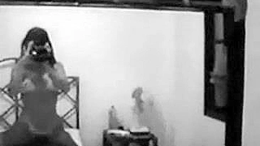 Loucura de Masturbação - Estrela Pornô Latina se Amando