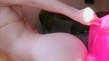 Banho Delícia com Loira Peituda se Masturbando Sozinha