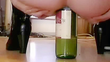 Cavalgada no Dildo Foguete pra Gozar Gostoso