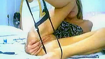 MILF Gozando Sozinha com Corpo Sarado e Peitos Grandes!