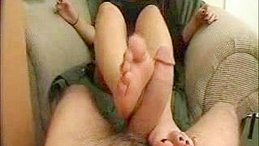 Casal Fetichista de Pés Gozando com Punheta e Carinhos