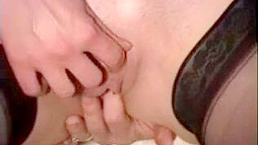 Se Masturbando de Meia-Calça - Um Pornô pro Seu Prazer