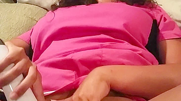 MILF Italiana Morena em Orgasmos Caseiros!