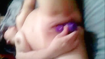 Paraíso da Masturbação com Chelsea Peituda e Seu Dildo!