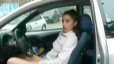 Casal Fetichista Se Masturbando em Público no Carro