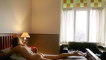 Morena Gostosa Se Masturba Sensual com Peitões - Vídeo Caseiro Amador