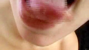 Casal se Masturbando no Bangalô - Aventura ao Ar Livre