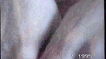 MILF Safada Se Masturbando - Esposa Traindo Corno em Pornô Caseiro