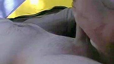 Diversão Fetichista de Pés ao Ar Livre com Namoradas de Férias