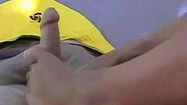 Diversão Fetichista de Pés ao Ar Livre com Namoradas de Férias