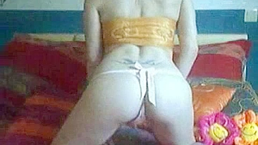 Loucura de Masturbação com Loira Gostosa e seus Peitões!