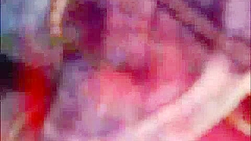 Casal Selvagem Transa no Trem Público - Boquetes, Gozadas e Dedada