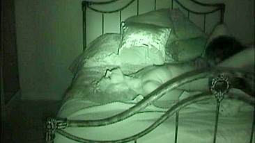 Noite Quente de Swing Caseiro com MILF, Esposa e Amiga