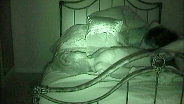 Noite Quente de Swing Caseiro com MILF, Esposa e Amiga