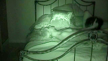 Noite Quente de Swing Caseiro com MILF, Esposa e Amiga