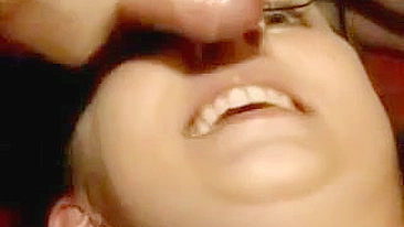 Esposa swinger amadora leva gozadas em orgia caseira