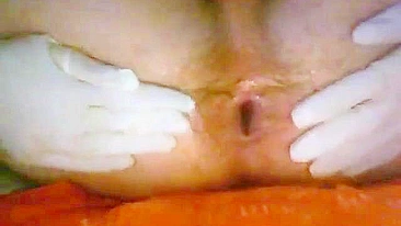 Masturbação Gay Caseira com Dildo no Cu e Gozada Farta