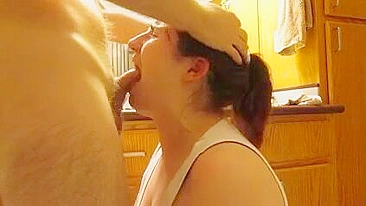 FaceFuck e Boquete Caseiro Amador com Engolida de Porra Bagunçada