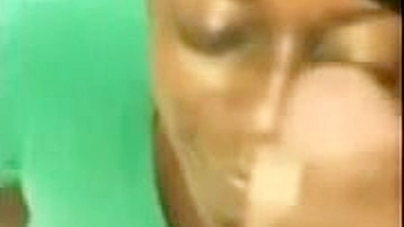 Boquete Caseiro de Ébano com Pauzão e Gozada Bagunçada no Rosto