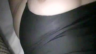 Fisting Caseiro com Esposa Gordinha Gozando Squirting