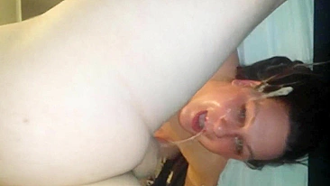 Pornô Amador Caseiro com Garganta Profunda Bruta e Boquetes