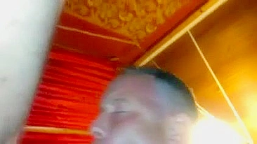 Vídeo Caseiro de Ménage Bissexual com Paus Grandes e Troca de Esposas