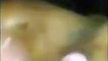 Boquete Ebony Caseiro com Pauzão Explodindo Porra