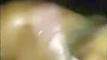 Boquete Ebony Caseiro com Pauzão Explodindo Porra