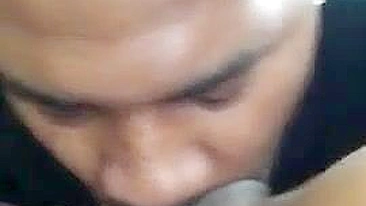 Namorada Ébano Amadora em Oral Caseiro com Squirt no Cunilíngua