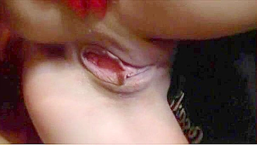 Sexo Público Alemão Caseiro com Loira Amadora de Quatro