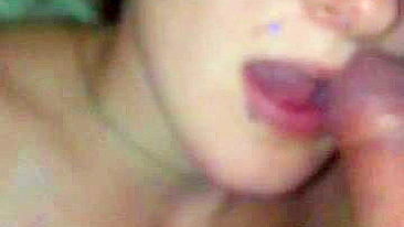 Boquete de MILF Caseiro com Gozada Facial e Brinquedos Sexuais