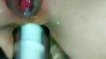 Namorada Amadora Gozando no Anal Caseiro com Vibrador e Squirt