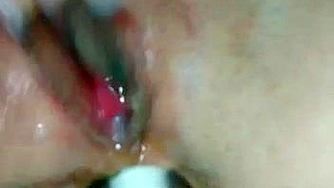 Namorada Amadora Gozando no Anal Caseiro com Vibrador e Squirt