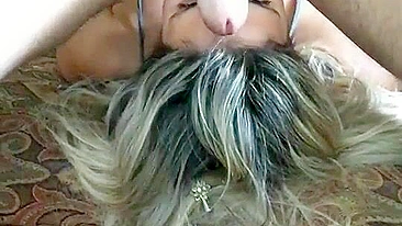 Namorada Submissa em Lambida no Cu e Boquete Caseiro