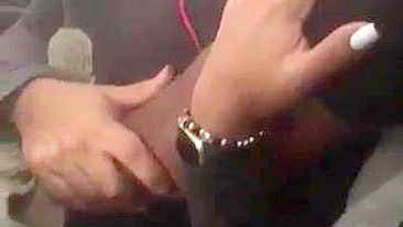 Dedada Divertida Caseira com Garota Negra Amadora no Avião