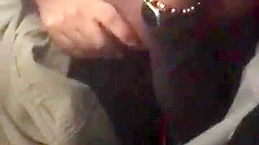 Dedada Divertida Caseira com Garota Negra Amadora no Avião