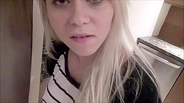 Roleplay de Sexo Caseiro entre Irmãos com Paus Grandes e Peitos