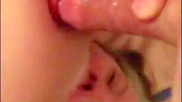 Ménage Bisexual Caseiro com Esposa e Marido Corno