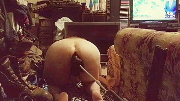 Sexo Caseiro com Marido Bissexual e Consolos Grandes - Delícia de Corno