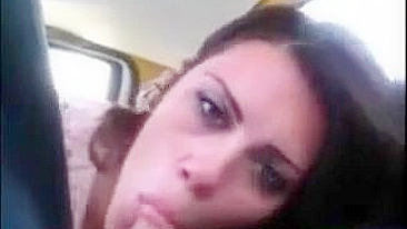 Boquete Caseiro de Morena Doce no Carro