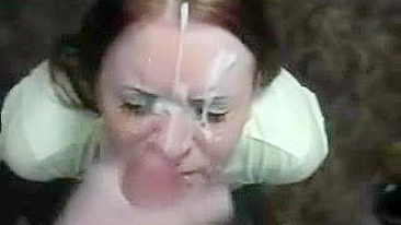 Ruiva Namorada Faz Boquete Bagunçado Caseiro com Gozada Farta