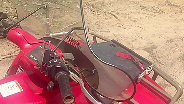 Sexo ao Ar Livre Caseiro com Calcinhas e Gemidos - Dedada com Creampie Exibicionista