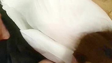 Pau Asiático Amador Dá Gozada Facial Enorme em Sexo Caseiro