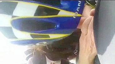 Boquete Caseiro de MILF Tarada em Campo Aberto