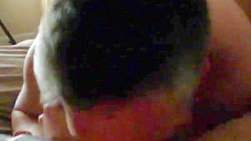 Ménage Bisexual com Esposa e Vizinhos Maduros