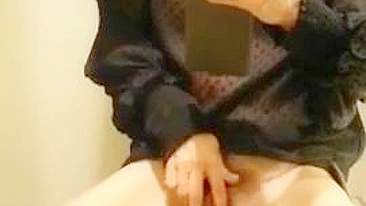 Vídeo Pornô Caseiro com Dedada na Buceta Grande, Masturbação Peluda e Orgasmo Público