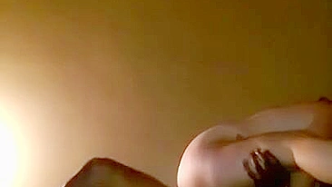 Esguicho Interracial Caseiro com Pau Preto Grande