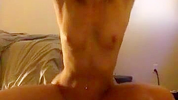 Prazer Caseiro - Masturbação Amadora com Garrafas e Dildos