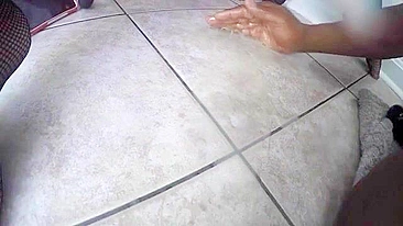 MILF Esguicha em Jogos de Sexo Anal com Dupla Penetração Amadora